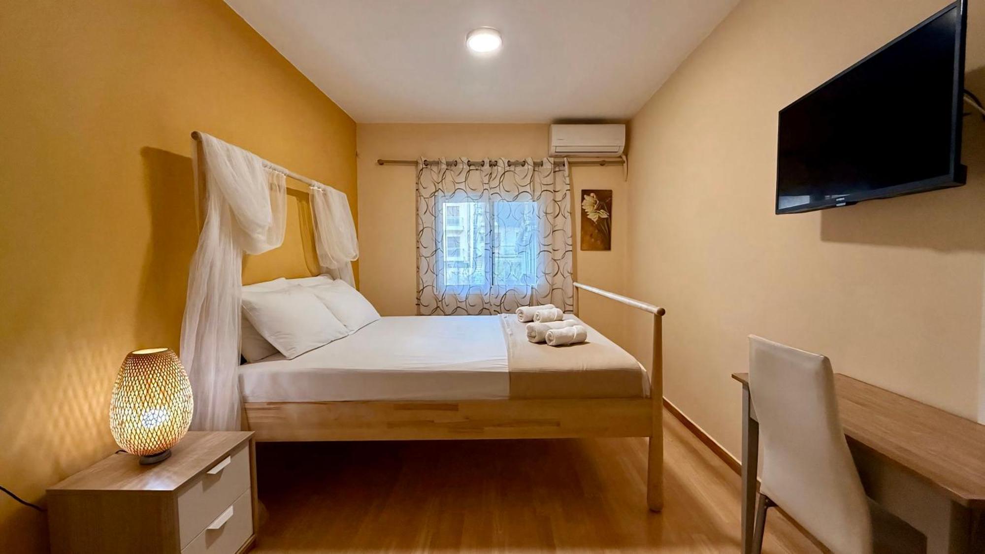 Byron Urban Apartment Kalamata Exterior photo